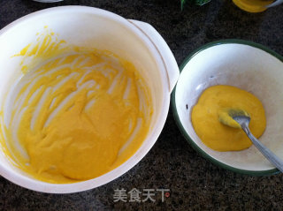 抹茶花纹戚风蛋糕的做法步骤：4