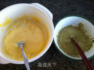 抹茶花纹戚风蛋糕的做法步骤：10