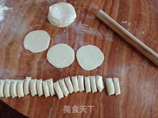 【生煎肉末芹菜饺子】的做法步骤：6