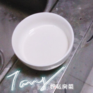 糖醋排骨的做法步骤：2