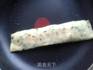 韭菜鸡蛋饼的做法步骤：6