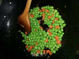 豌豆肉丁的做法步骤：6