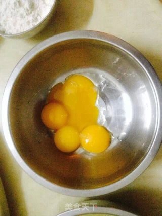 简单电饭煲蛋糕的做法步骤：2