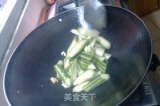 丝瓜炒荔枝菌的做法步骤：7