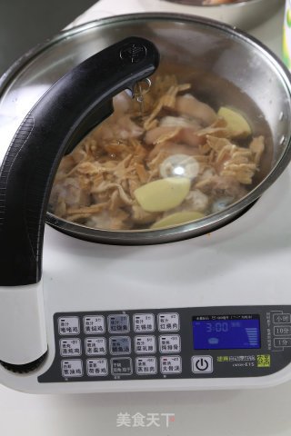 蛏干猪蹄汤的做法步骤：4