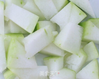 荔枝菌冬瓜汤的做法步骤：2