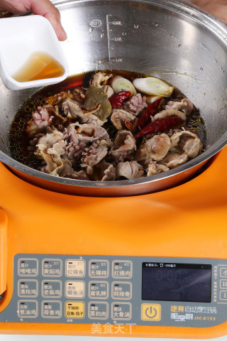 五香鸡胗—自动烹饪锅食谱的做法步骤：3