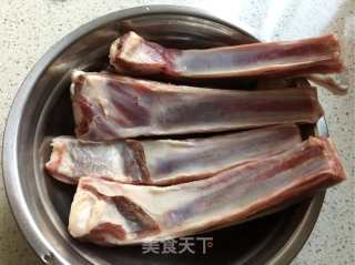 孜然烤羔羊排的做法步骤：1