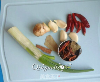 牛肉面的做法步骤：1