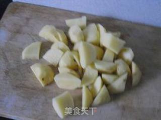 咖喱土豆的做法步骤：2