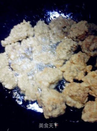 脆香炸鸡翅的做法步骤：6