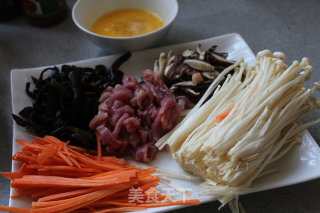 简单美味酸辣汤的做法步骤：1