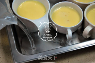 细腻嫩滑的焦糖布丁的做法步骤：6