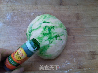 斑斓果酱吐司的做法步骤：6