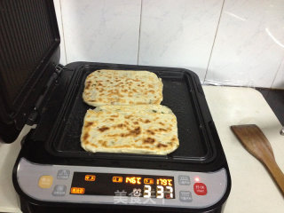 肉渣葱香饼的做法步骤：13