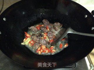 无辣不欢-----------湖南薰肠炒红菜苔的做法步骤：4