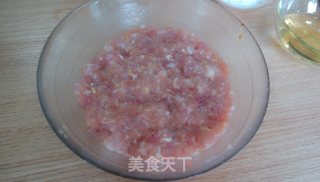 梨子蒸肉饼的做法步骤：2
