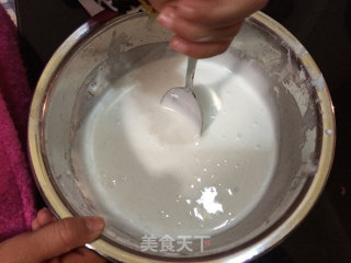 雪人草莓大福的做法步骤：2