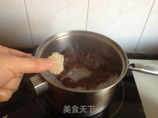 桃胶薏米红豆羹的做法步骤：6