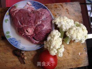 冬季食疗补品---多蔬煨羊肉的做法步骤：1