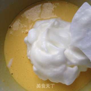 电饭锅版戚风的做法步骤：8