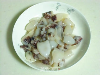 墨鱼仔烧豆腐的做法步骤：4