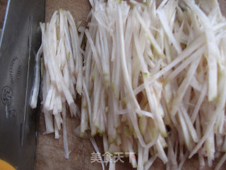 简单的佐粥小咸菜的做法步骤：2