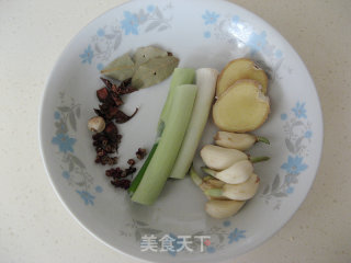 兔肉什锦沙拉的做法步骤：2
