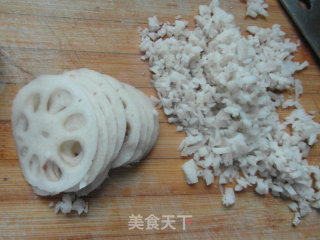 炸藕肉丸子的做法步骤：1