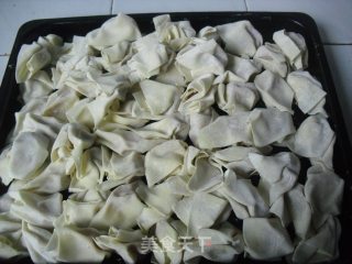 海米鲜肉馄饨的做法步骤：3
