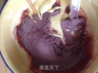 红丝绒蛋糕卷的做法步骤：12