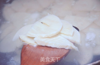湖南安化蒜苗腊肉炒饭~山哥来了系列美食的做法步骤：2