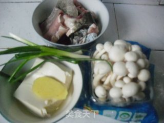 豆腐黑鱼汤的做法步骤：2