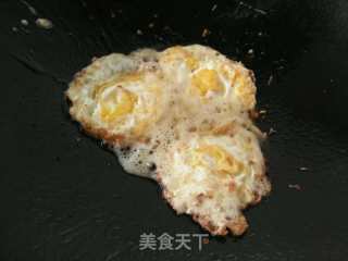 青椒炒鸡蛋的做法步骤：5