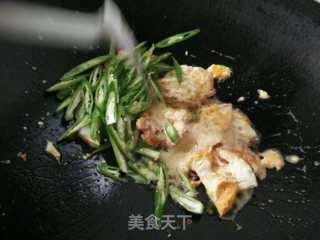 青椒炒鸡蛋的做法步骤：6