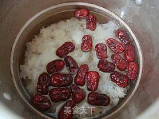 滋阴润燥---【红枣枸杞银耳羹】的做法步骤：3
