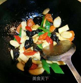 铁板脆肠杏鲍菇的做法步骤：7