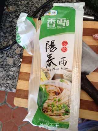 香菇拌面的做法步骤：3