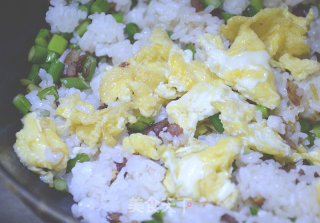 湖南安化蒜苗腊肉炒饭_山哥来了烹饪课堂的做法步骤：6