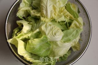 鲍汁培根炒圆白菜的做法步骤：3