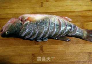 冬笋培根蒸鲈鱼的做法步骤：2