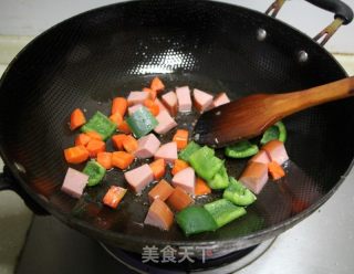 西兰花火腿果仁丁的做法步骤：9