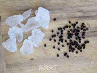 消炎止咳蒸雪梨的做法步骤：3