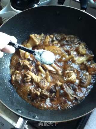 三杯鸡的做法步骤：7