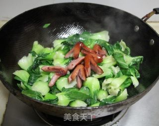 QQ肠炒青菜油条的做法步骤：7