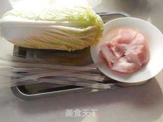 大白菜炖宽粉的做法步骤：1