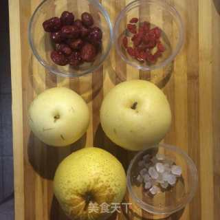 冰糖烤梨的做法步骤：1
