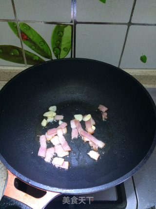 培根炒荷兰豆的做法步骤：2