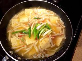 蘑菇炖豆腐的做法步骤：7