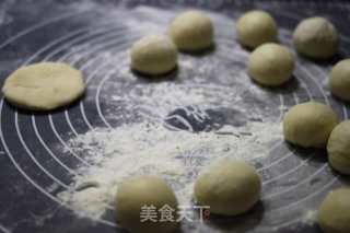 金枪鱼中东包的做法步骤：2